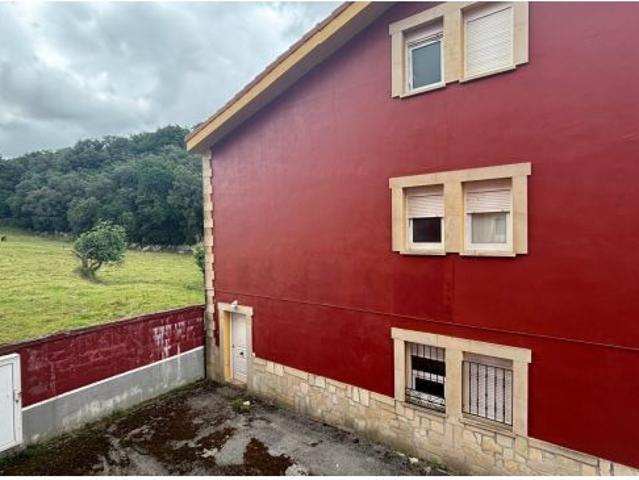 CHALET ADOSADO EN OGARRIO DE RUESGA CANTABRIA
