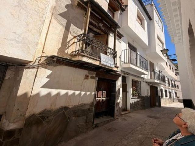Chalet Adosado en Soportújar Oportunidad de Inversión