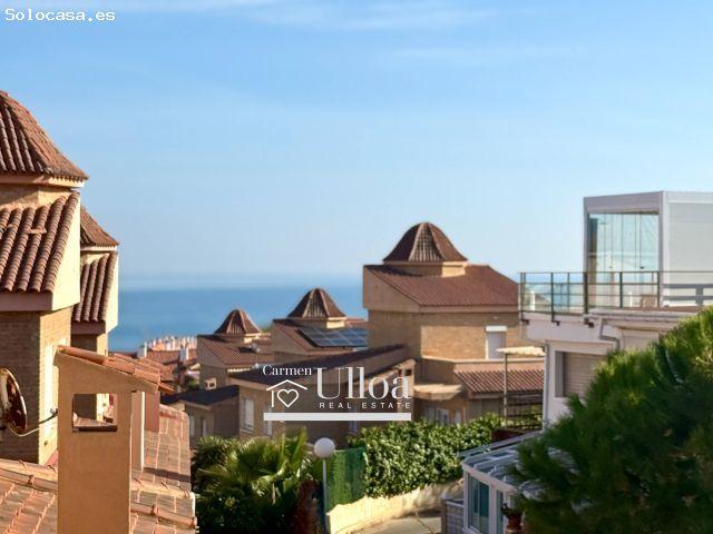 CHALET ADOSADO ESPACIOSO EN CABO DE LAS HUERTAS, ALICANTE — 480 m2 construidos