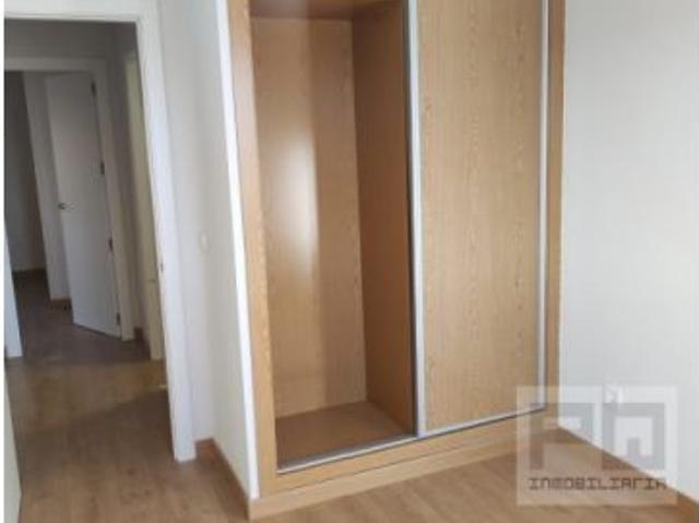 CHALET ADOSADO, EQUIPADO Y EN MUY BUENAS CONDICIONES