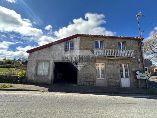 Chalet, Agolada