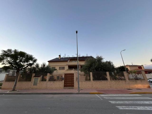 Chalet, Albatera