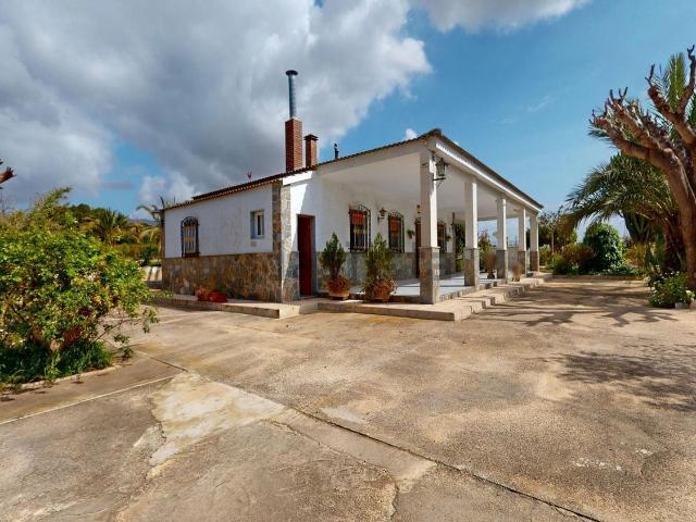 Chalet, Albatera