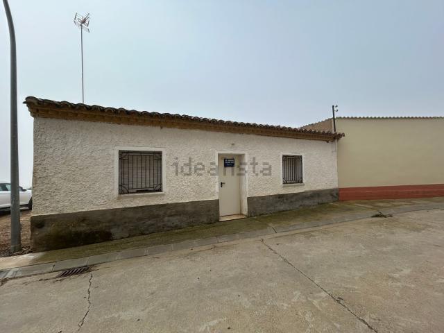Chalet, Alberuela de Tubo