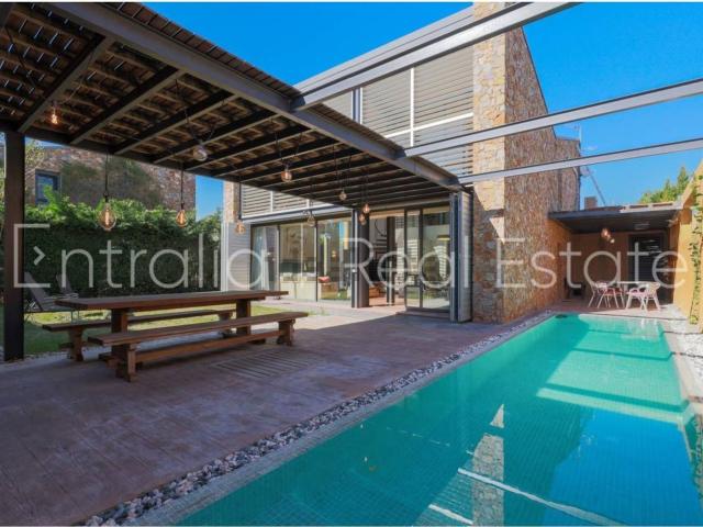 Chalet, Albons