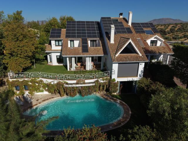 Chalet, Albolote