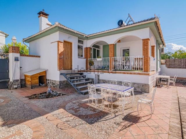 Chalet, Albolote