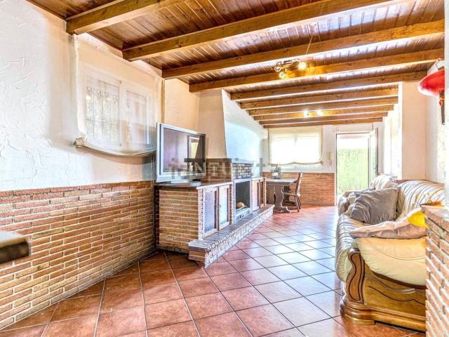 Chalet, Albolote
