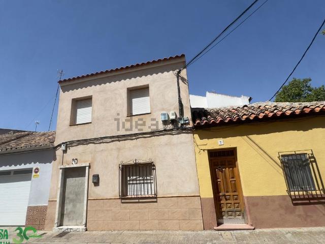 Chalet, Alcazar de San Juan
