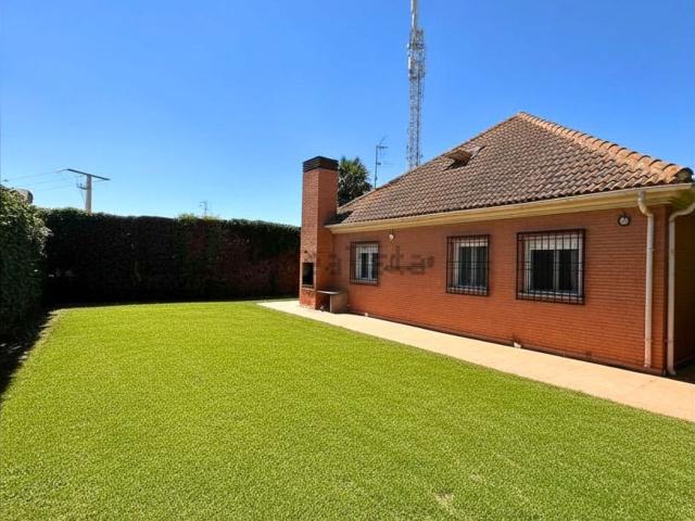 Chalet, Alcazar de San Juan