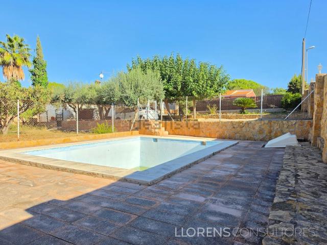 Chalet, Alcora