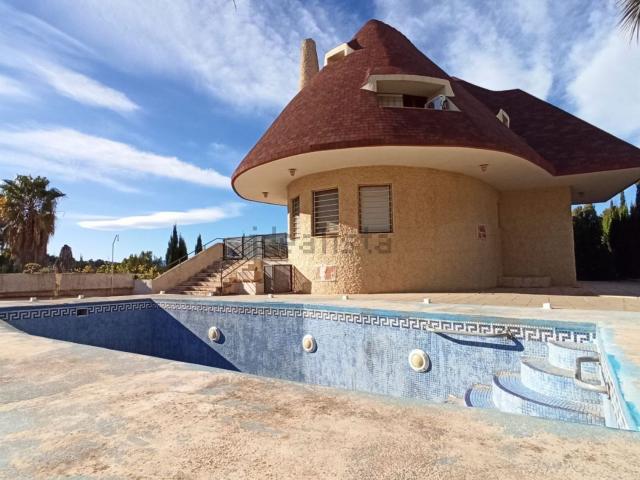 Chalet, Alcora