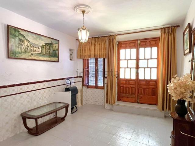 Chalet, Alcuéscar