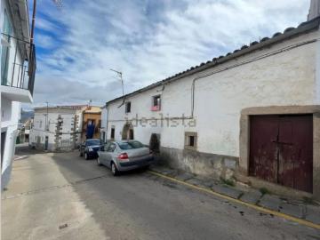 Chalet, Alcuéscar