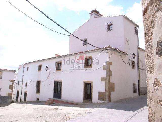 Chalet, Alcuéscar