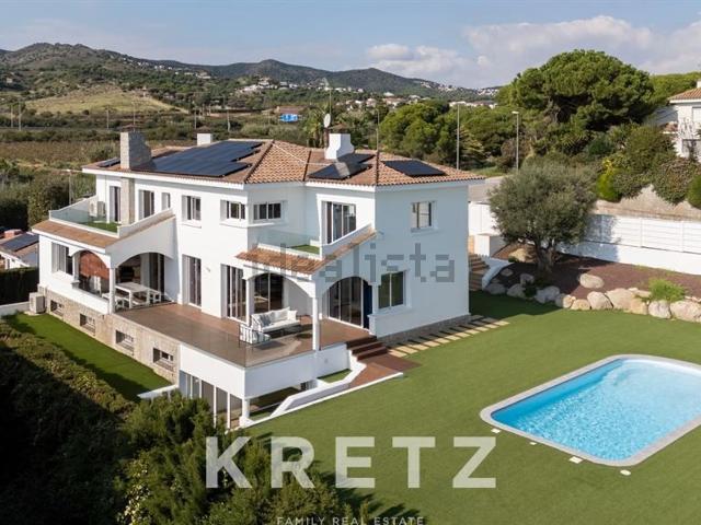 Chalet, Alella