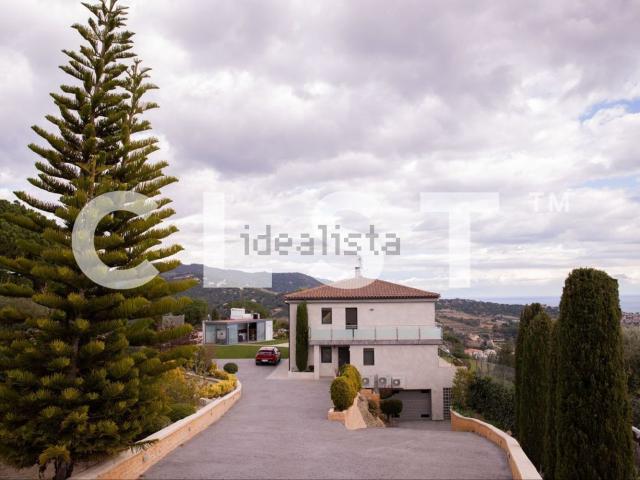 Chalet, Alella