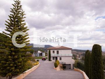 Chalet, Alella