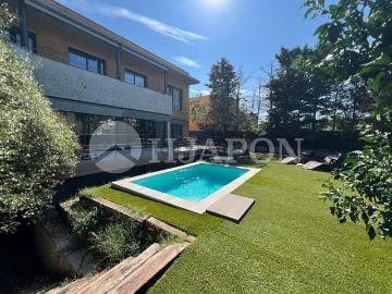 Chalet, Alella