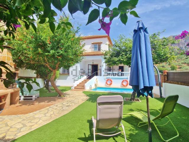 Chalet, Alfarnatejo