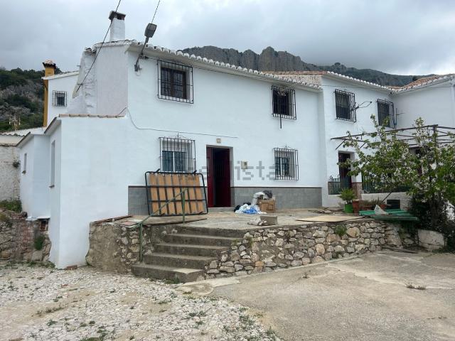 Chalet, Alfarnatejo