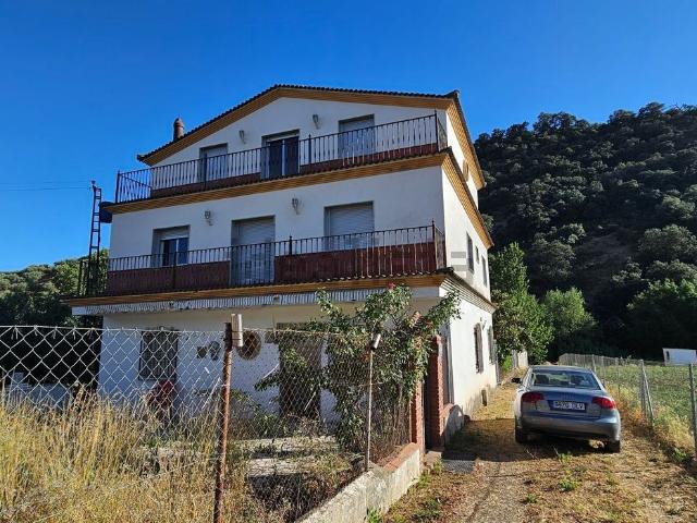 Chalet, Algarinejo