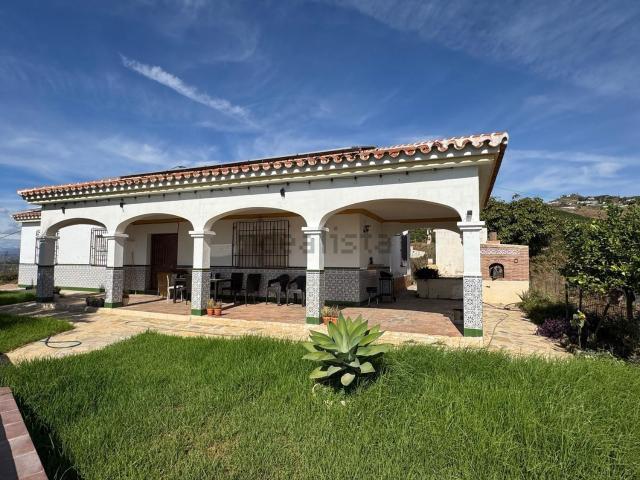 Chalet, Algarrobo