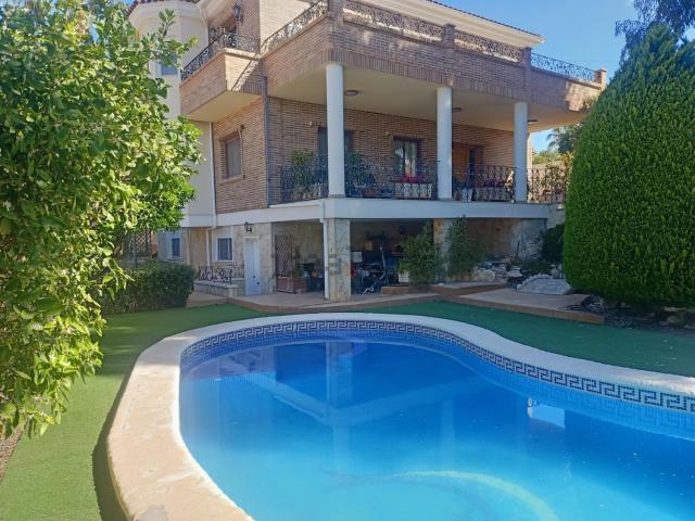 Chalet, Algorfa