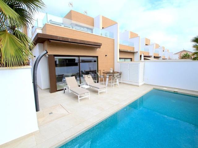 Chalet, Algorfa