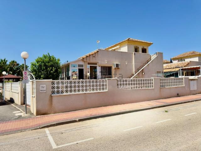 Chalet, Algorfa