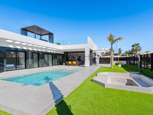 Chalet, Algorfa