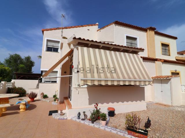 Chalet, Algorfa