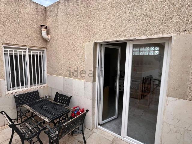 Chalet, Algueña