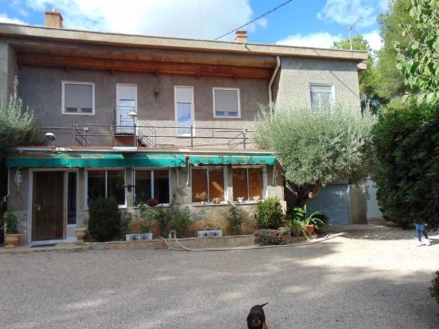 Chalet, Almansa