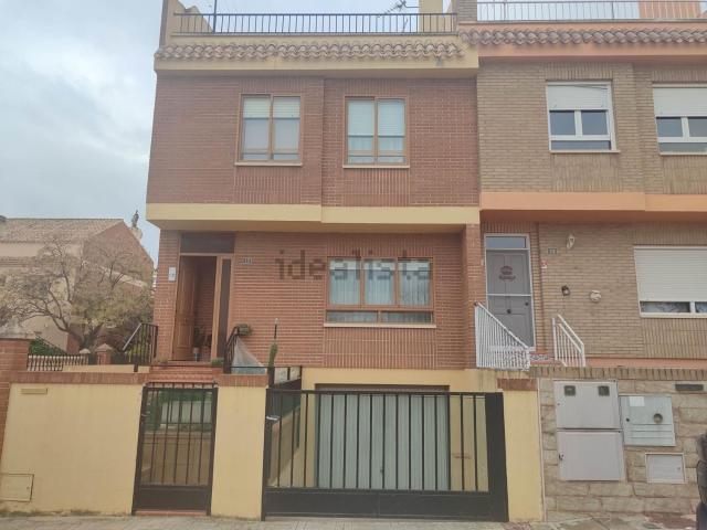 Chalet, Almansa