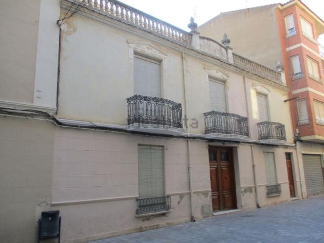 Chalet, Almansa