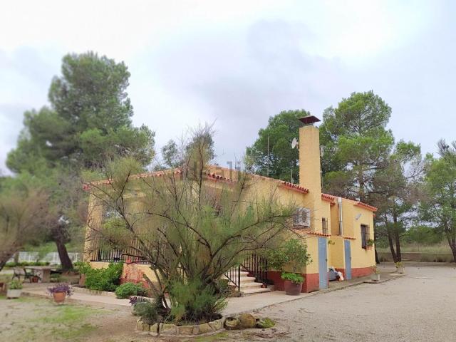 Chalet, Almansa
