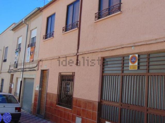 Chalet, Almansa