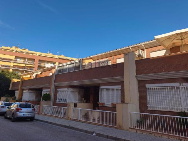 Chalet, Almansa