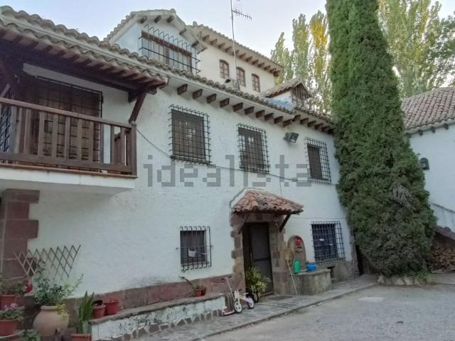 Chalet, Almansa