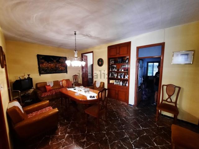 Chalet, Almansa