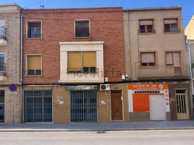 Chalet, Almansa