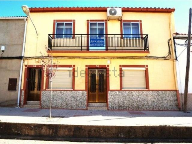 Chalet, Almadén