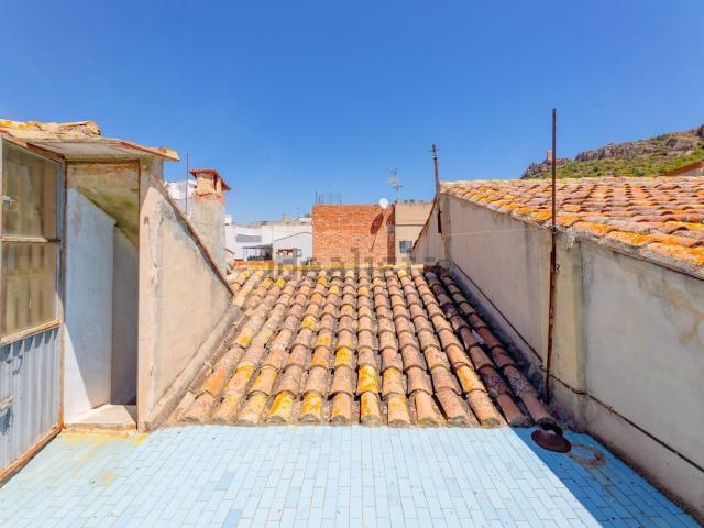 Chalet, Almenara