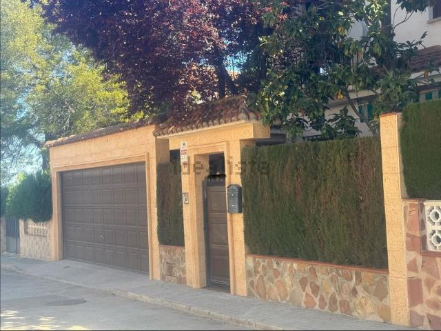 Chalet, Almodovar del Campo