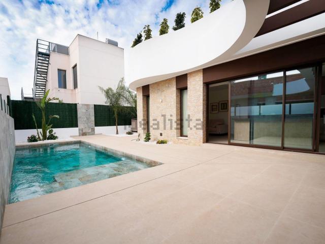 Chalet, Almoradí
