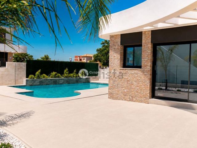 Chalet, Almoradí