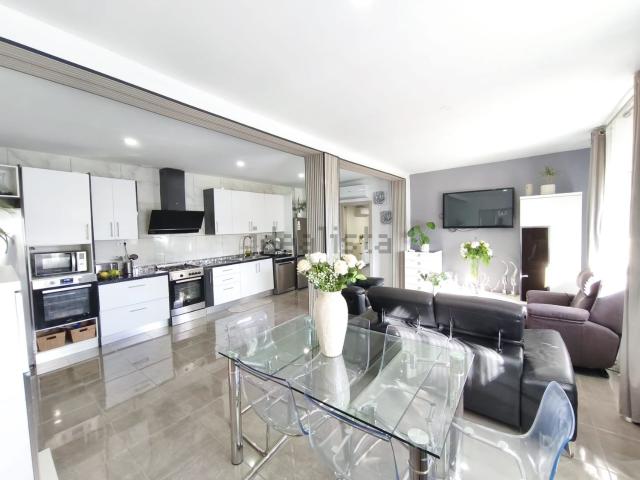 Chalet, Almoster