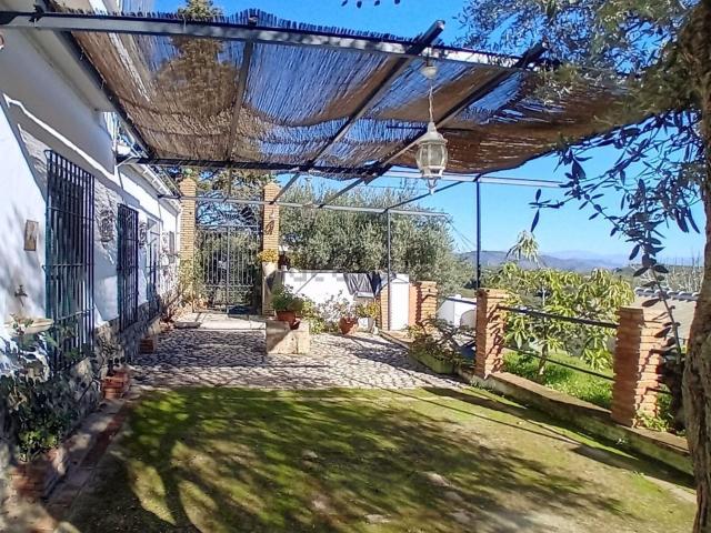 Chalet, Alozaina