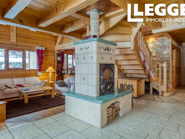 Chalet alpin de prestige avec vue panoramique sur les Aravis, proche La Clusaz, Annecy & Genève